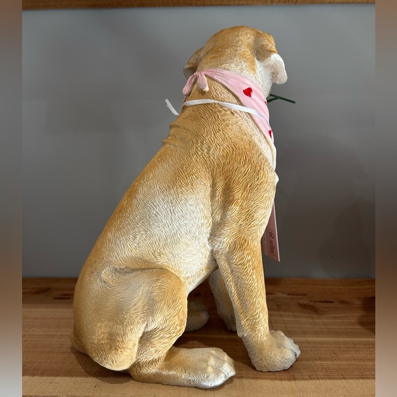 NWT Bella Lux Golden Labrador Valentine's Day Decor - Picture 4 of 6